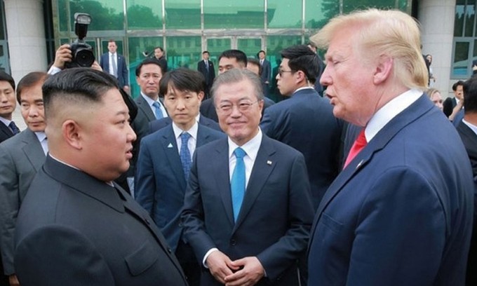 美, <b>트럼프</b>-<b>김정은</b> 직접대화 검토