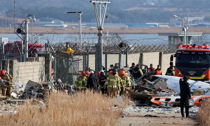 군, <b>무안공항</b> 여객기 <b>사고</b> 지원 병력·장비 투입