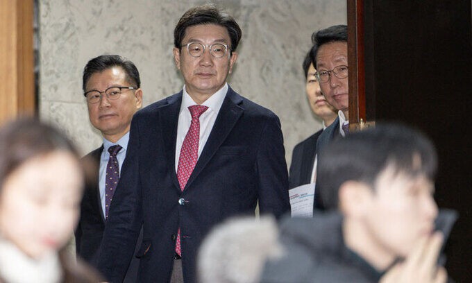 의정갈등 장기화에 사과한 與…<b>수련특례</b>·입영연기 제안 유화 제스처?