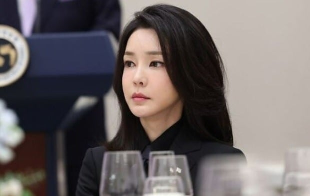 尹 “관저 떠나온 이후로 보지 못했는데… 김 <b>여사 건강</b> 걱정"