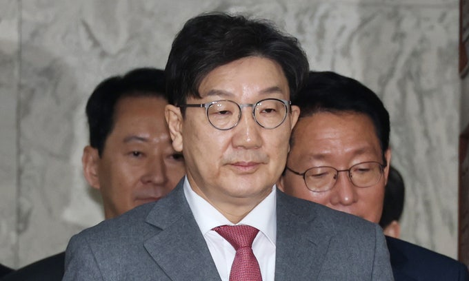 與, 12일 <b>헌재</b> 항의 방문…<b>권성동</b> “법치 아니라 문형배 인치”
