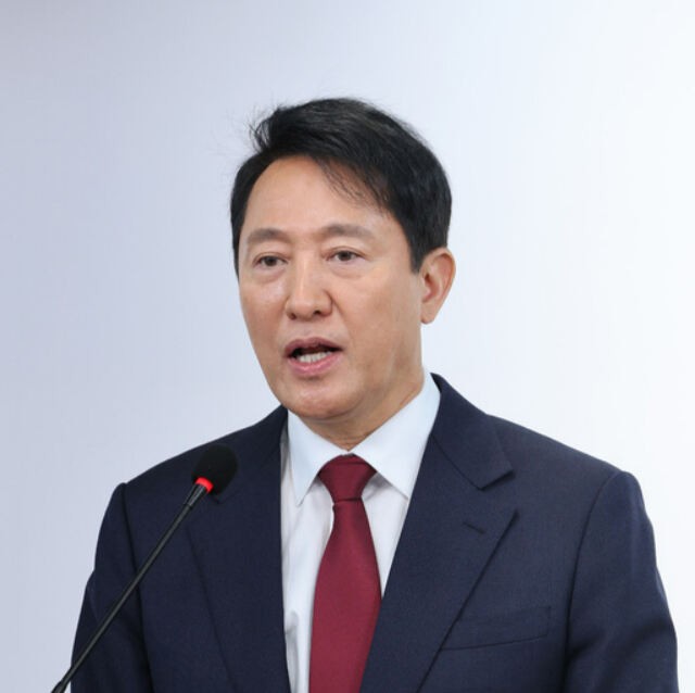 <b>오세훈 불출마</b> 선언에 ‘<b>러브콜</b>’ 이어져…한덕수 거취, 초미 관심사