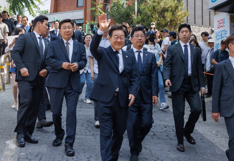 <b>이재명</b> “산업부·환경부 업무 분리해 ‘기후에너지부’ 신설” [뉴스+...