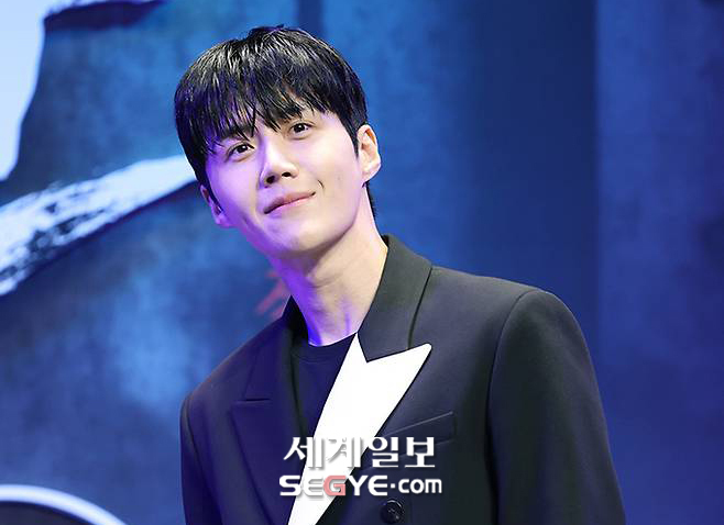 <b>김선호</b> 측, 악플러에 경고 "악의적 비방·인격모독·<b>명예훼손</b> 법적 대응...
