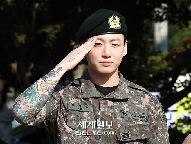BTS 정국 자택 <b>무단 침입</b> 시도한 중국인 <b>여성</b> <b>체포</b>