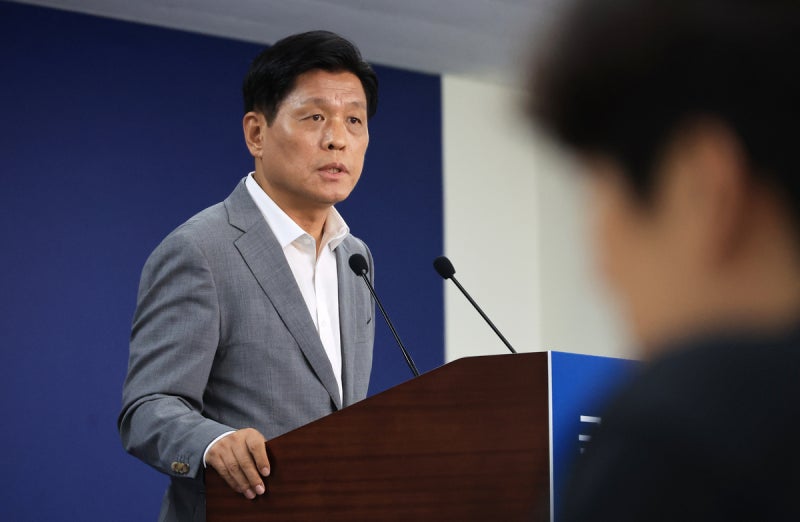 <b>국정기획위</b>, 검찰 <b>업무보고 중단</b>…“내용·형식 모두 미흡”