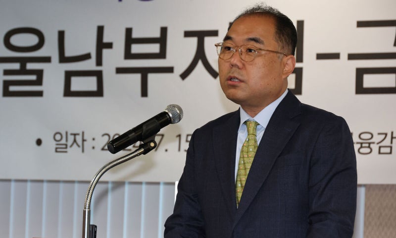 [단독] <b>신응석</b> 남부<b>지검장 사의</b> 표명…이르면 1일 검찰 인사