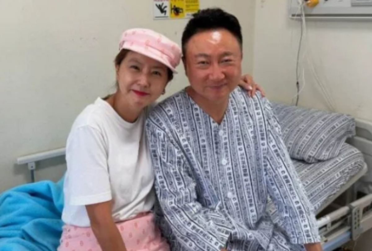 <b>주영훈</b>, <b>응급</b> 상황 생중계 ‘이윤미’ 옆에서 활짝 “빠르게 <b>회복</b> 중...