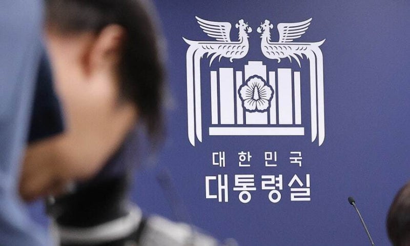 [단독] <b>강준욱 비서관</b> “민주당과 정의당, 지독한 빨갱이와 그냥 빨갱이...