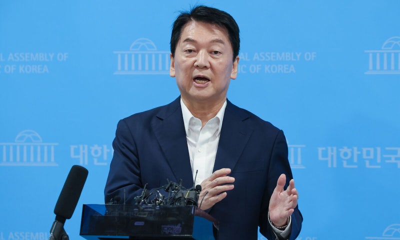 <b>안철수</b> “친명 유튜버 대통령실 출입, 완장 채워 기자 잡도리”