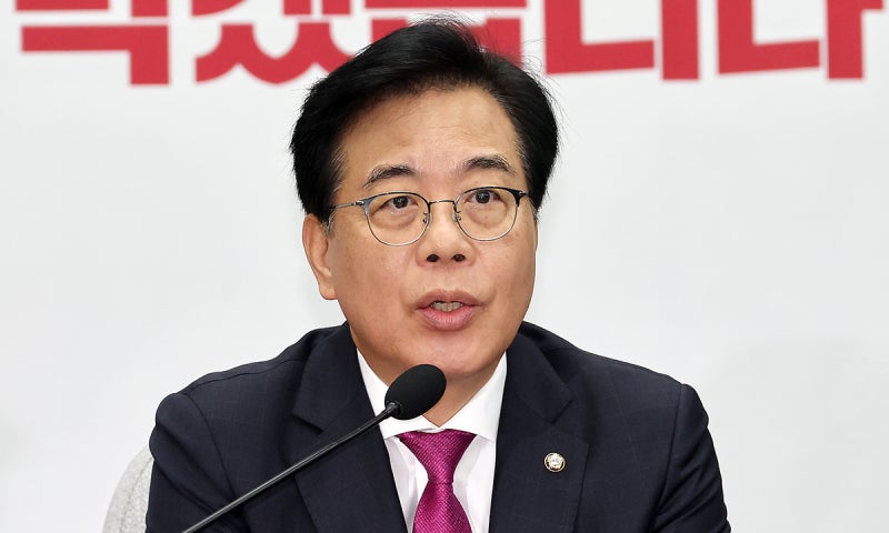 국힘, <b>독재대응</b>특위 발족… “특검 野 탄압 맞설 것”