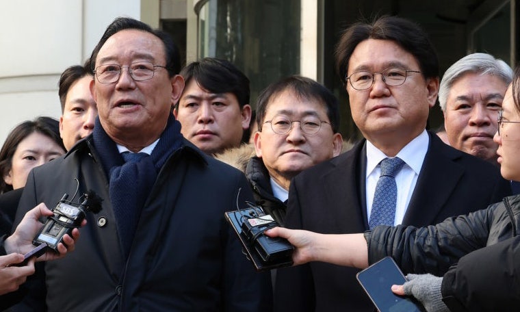 [속보] ‘<b>울산시장</b> 선거개입 의혹’ <b>황운하</b>·<b>송철호</b> 무죄 확정‥ 기소 ...