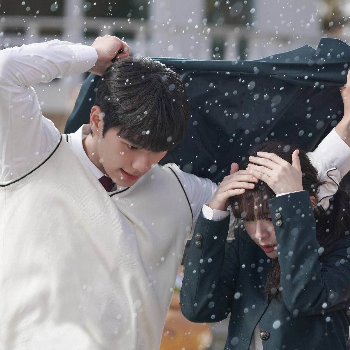 ‘폭군의 셰프’ <b>이채민</b>, <b>김수현</b>과 결별… 바로 <b>변우석과</b> ‘오늘부터 1...