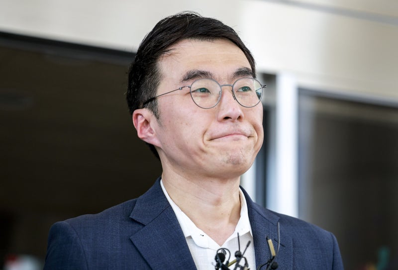 [속보] ‘<b>코인</b> 재산신고 논란’ <b>김남국</b> 비서관, 항소심도 <b>무죄</b>