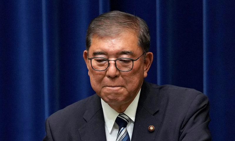 내각 이탈표 속출에… 버티던 日 <b>이시바 총리</b> “물러나겠다”