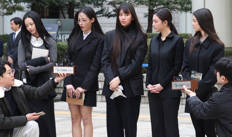 <b>어도어</b> vs <b>뉴진스</b> 전속계약 <b>분쟁</b>…2차 조정 결렬, 10월30일 1심 선고
