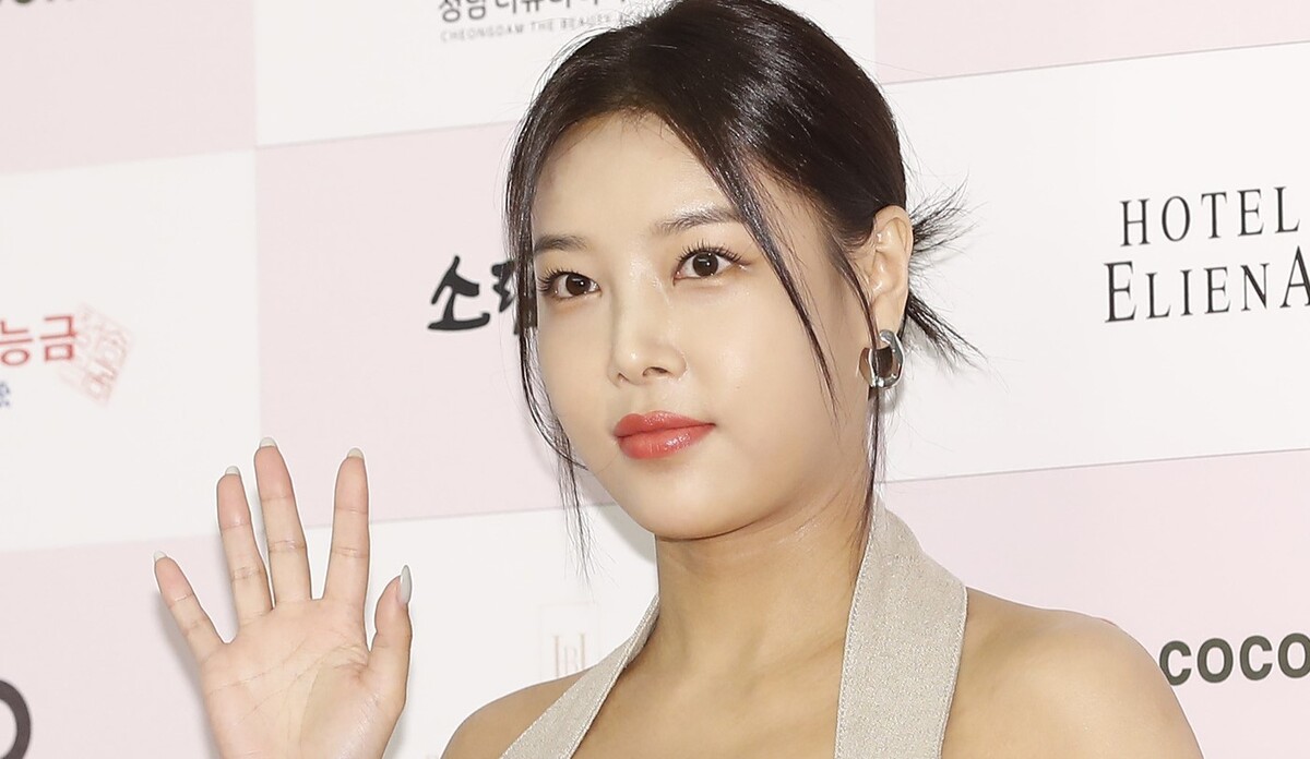 약값만 ‘연 2억’…유빈, “도와달라” 간절한 호소에 <b>국민청원</b> 5만명...