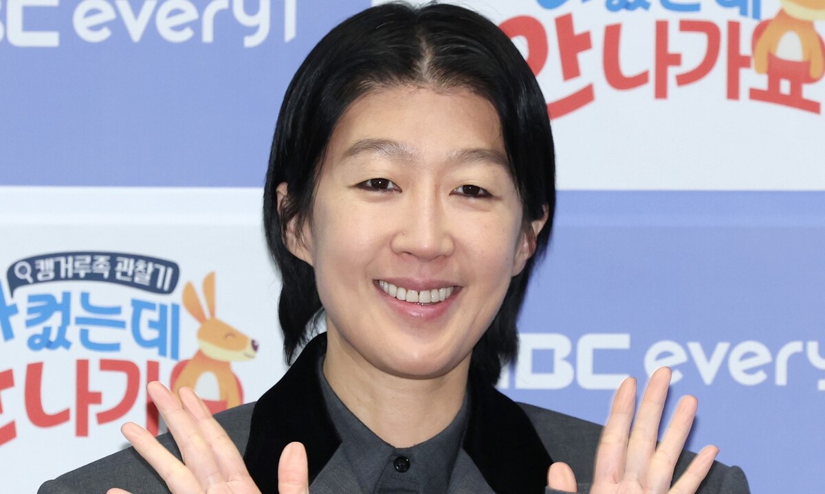 ‘22년만 이혼’ <b>홍진경</b>, <b>재혼설</b>에 결국 입 열었다 “예능은 예능일 뿐...