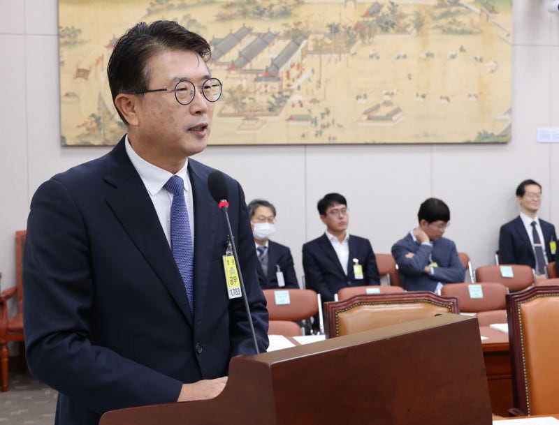 장상윤 전 교육부 차관 "<b>김건희</b>, 통화에서 <b>학폭</b> 얘긴 없었다"