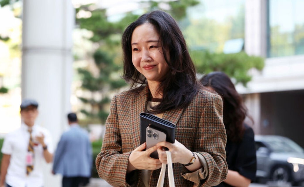민희진 "<b>뉴진스</b>는 다섯일 때 존재… 아이들 이용 말기를"