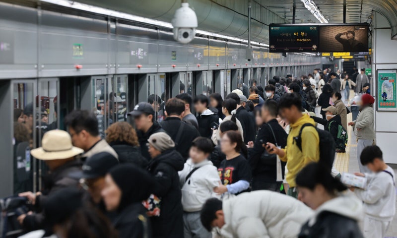 <b>서울지하철</b> 1일 ‘<b>준법운행</b>’… 출근길 혼잡 예상