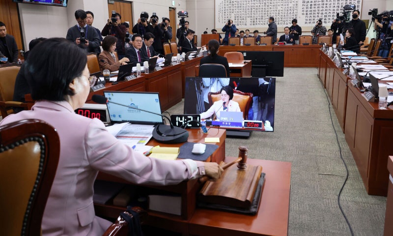 ‘주52시간 예외’ 빠진 <b>반도체특별법</b> 법사위 통과