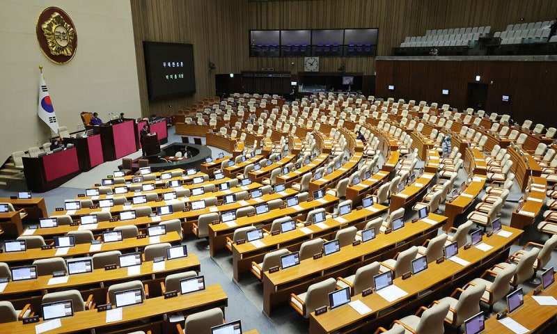 ‘필버’ 수렁에 ‘1일 1법안’ 처리… 여야 극한 정쟁에 민생은 뒷전