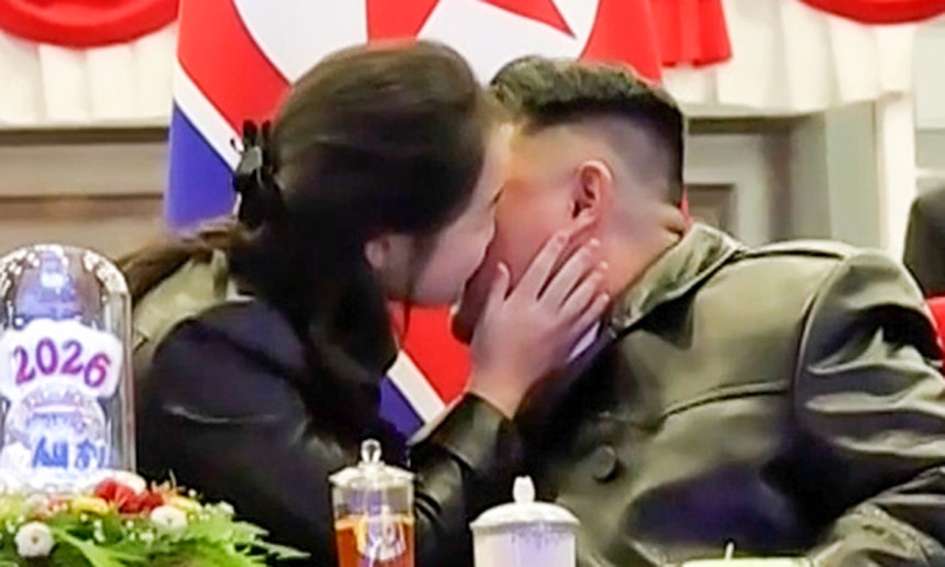 김주애, 김정은 볼뽀뽀에 여정 부부장 자녀도 포착! 북한 내부 반응은?