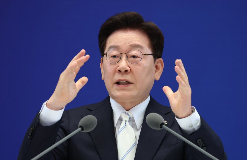 [속보] 李 대통령 “패가망신 주가조작 그만…정상적 언론인으로 돌아가길”