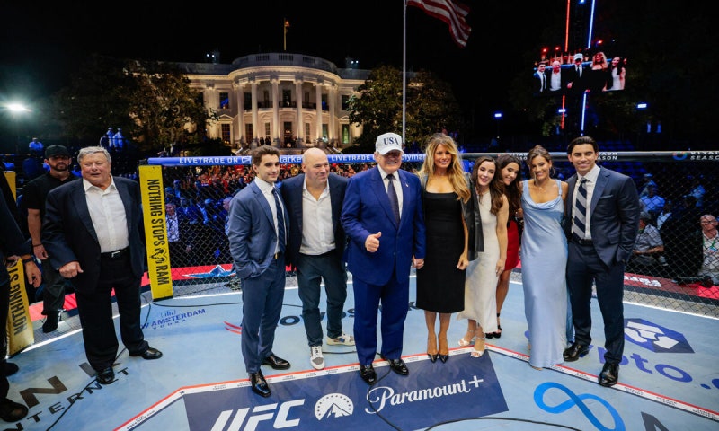 트럼프 ‘백악관 UFC’로 팔순 자축… 美 전역선 ‘노 킹스’ 시위
