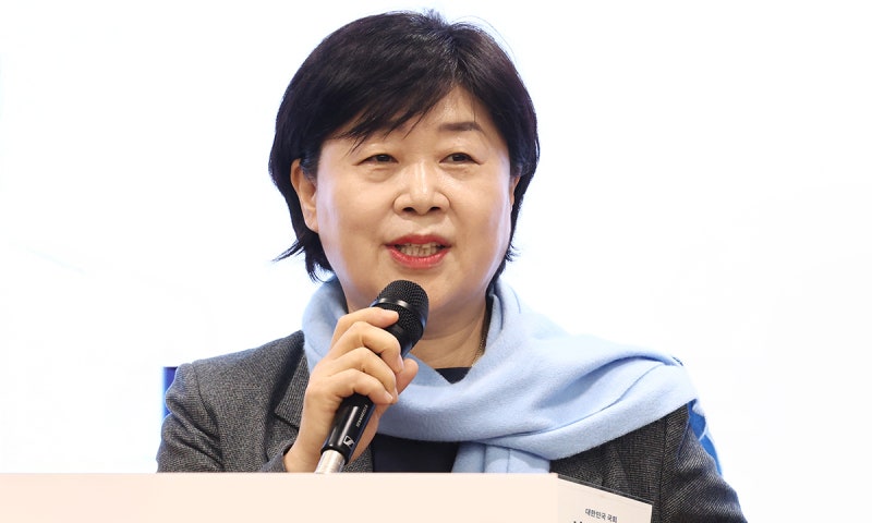 [속보] 22대 국회 후반기 법사<b>위원장</b>에 서영교… 與 11곳 <b>상임</b>위 먼저 선...