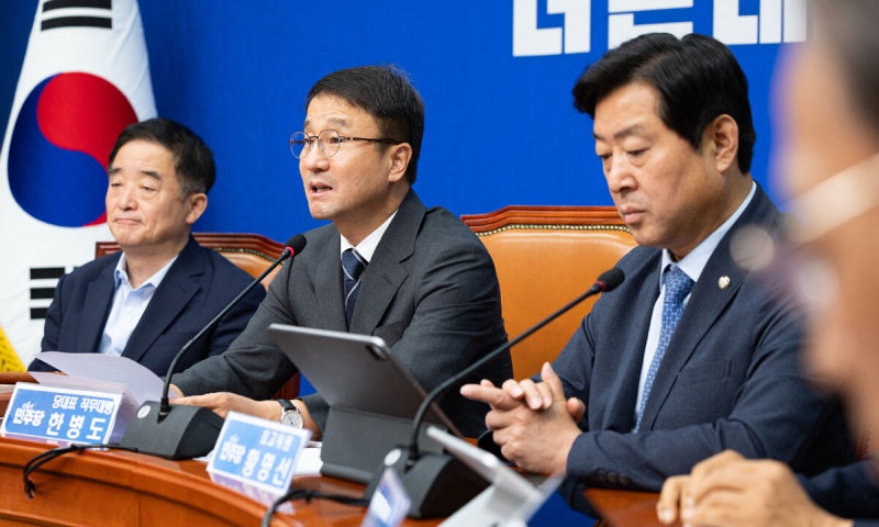 野 <b>몽니</b> 규정한 민주당, 협치보다 ‘입법 속도전’ 압박