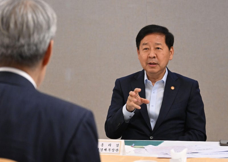 중동 긴장 고조 속 F4 회의…“24시간 모니터링 강화, 이달 <b>원화 국제화</b>...