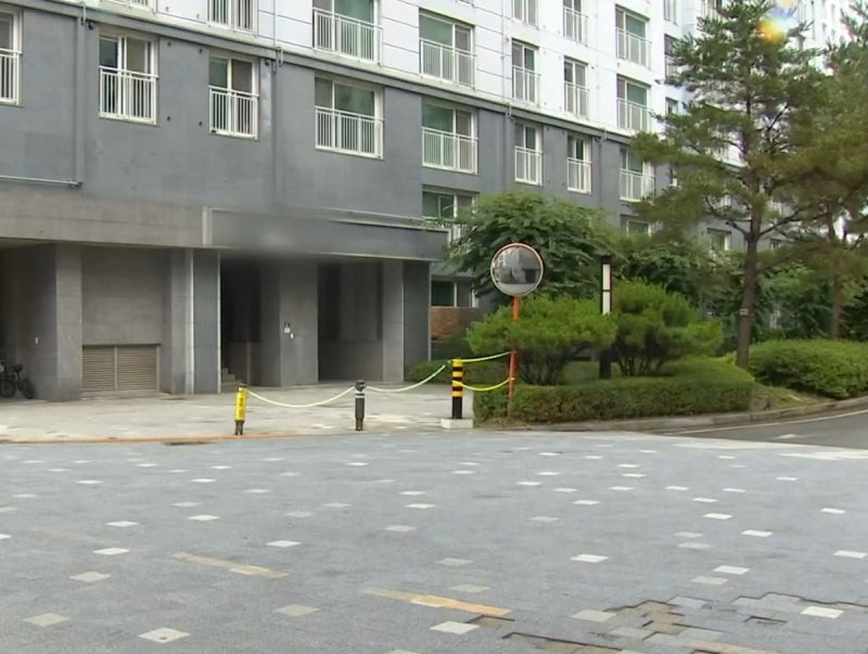 마트 가던 40대 여성 흉기피습…범인은 ‘촉법’ 중학생