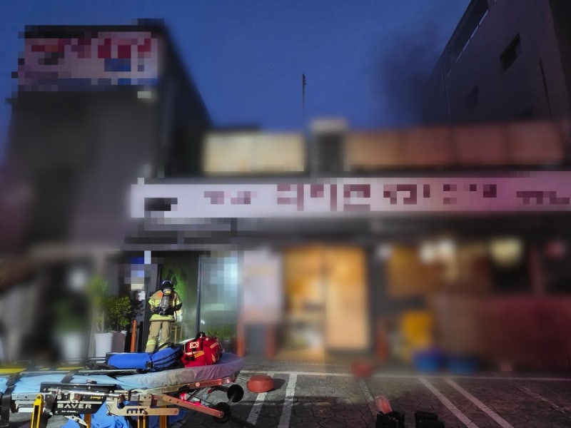 평화롭던 새벽 제주의 맛집을 순식간에 집어삼킨 붉은 불길
