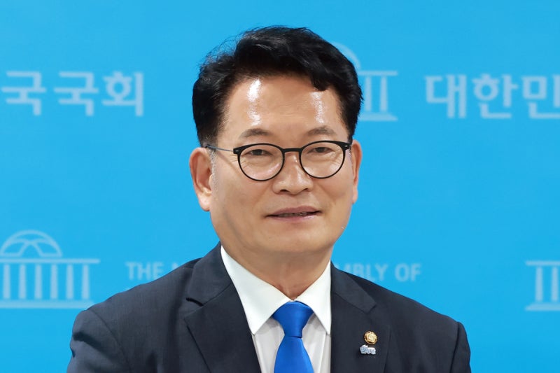 <b>민주당</b>, 심야 긴급 최고위…송영길 <b>후보 자격</b> 논의