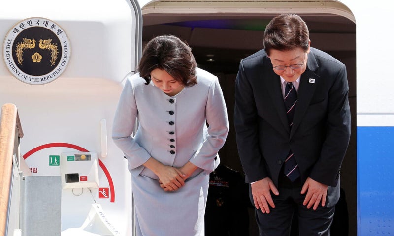 李<b>대통령</b>, 美 샌프란시스코로 출국…젠슨 황·올트먼 만나 AI 외교