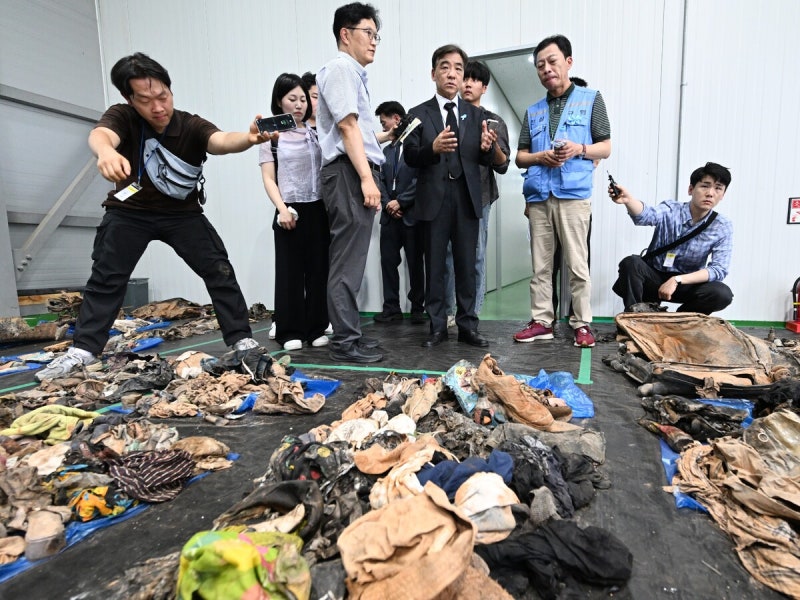 [속보] 경찰, 12·29 <b>여객기 참사</b> 관련 한국공항공사·국토부 <b>압수수색</b>