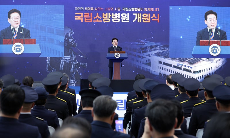 李<b>대통령</b> “생명 구하는 영웅, 안전하게 치료받는 나라 돼야”