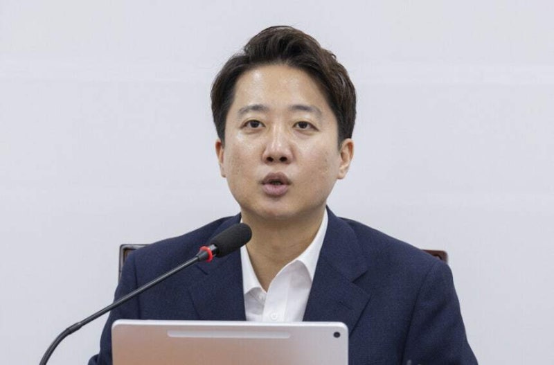 <b>이준석</b>, 오늘 <b>대표직 사퇴</b>…지방선거 패배 책임