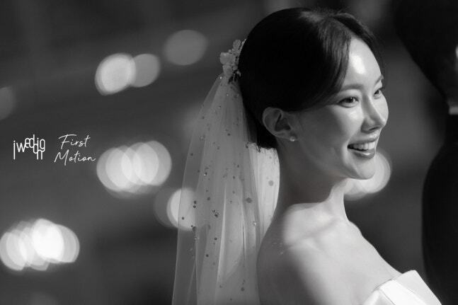 <b>김나희</b>, 비연예인 <b>사업가</b>와 <b>결혼</b>…이찬원 사회·송가인 축가