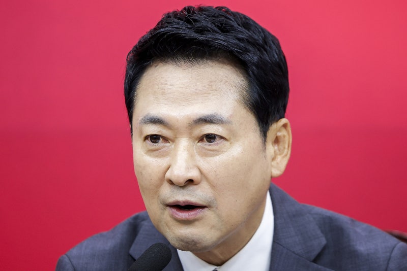 [속보] <b>국힘</b>, <b>당원직선제</b> 단계적 도입키로…올해는 사고당협에만 적용