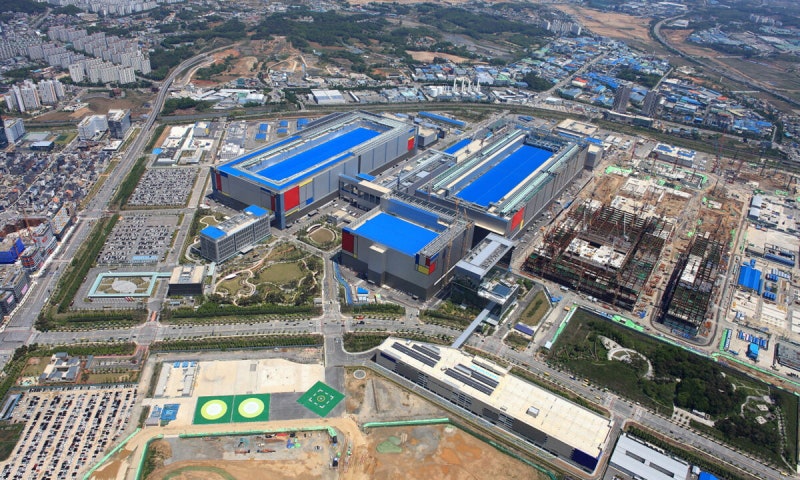 <b>삼전</b> 직원의 소탐대실… 월세 20만원 아끼려다 억대 성과급 날렸다 [반...
