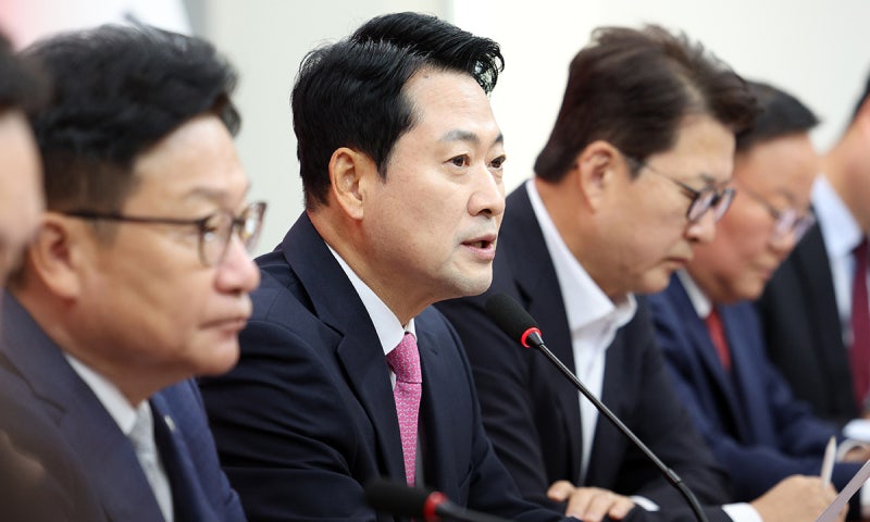 “한미동맹 파탄 치달아"…장동혁, <b>정동영</b>·<b>이종석</b> 즉각 <b>해임 촉구</b>