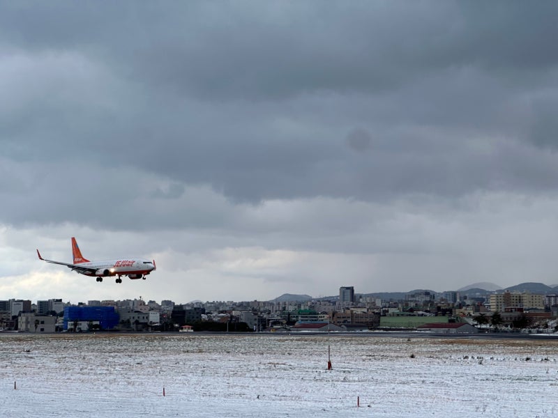 오늘은 뜬다...<b>제주공항</b>, 항공기 <b>운항</b> 정상화