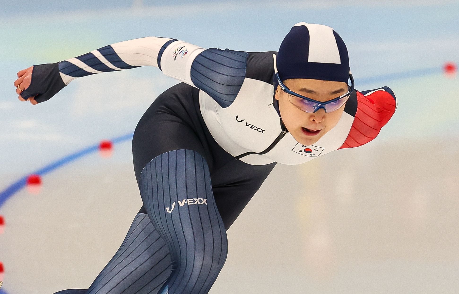 <b>김민선</b>, 빙속 월드컵 6차대회 <b>500m</b> 정상... 7연속 메달