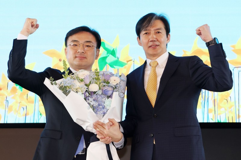 <b>조국신당</b> 1호 영입 인사는 음주·무면허 운전 4회 신장식