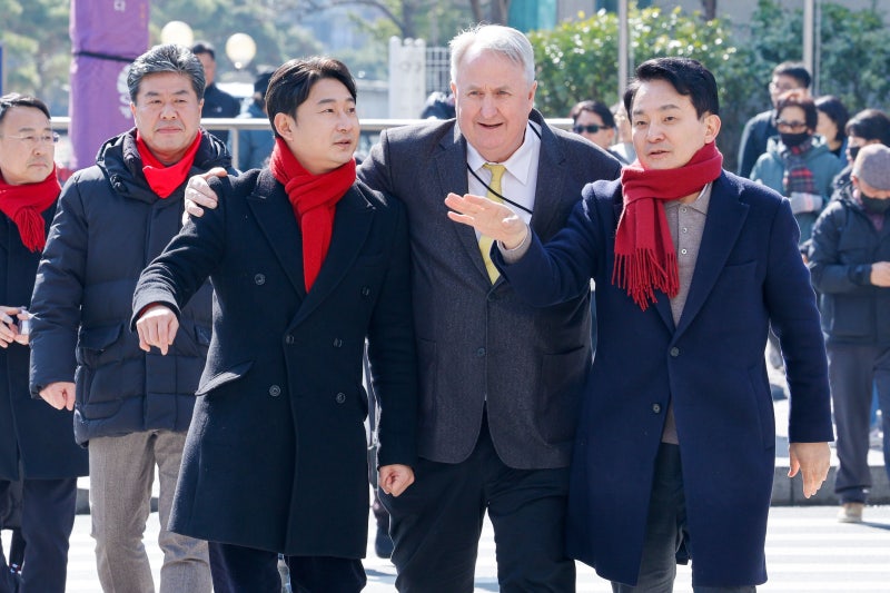 <b>원희룡</b> “<b>이천수</b> 후원회장 <b>폭행</b> 당해...드릴 든 남성이 협박도”