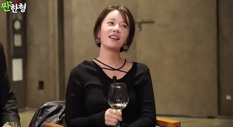 “전 골프가 제일 싫어요”… ‘이혼 <b>소송</b>’ <b>황정음</b>, 유튜브 술방서 한 말