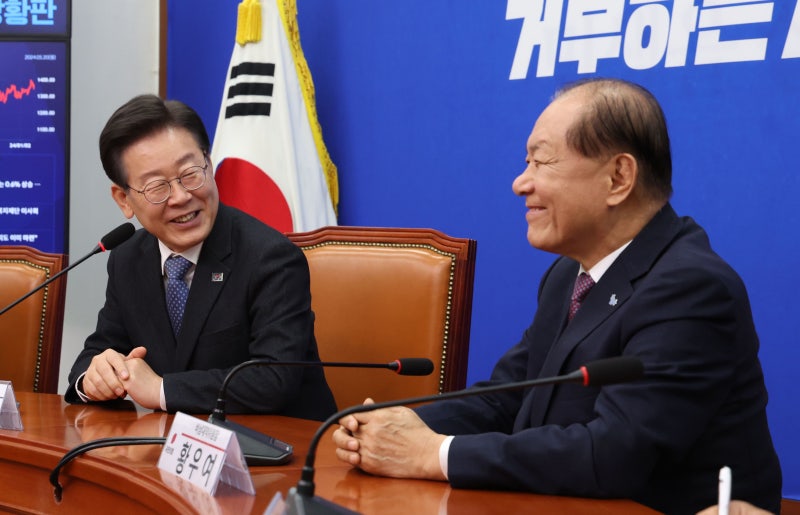 <b>황우여</b> “여야 형제로 만나자” <b>이재명</b> “우리가 與란 생각 들어”
